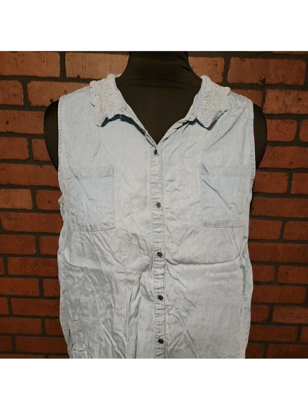 Lauren Conrad Denim Sleeveless Top with Embroidered Collar. Size XL